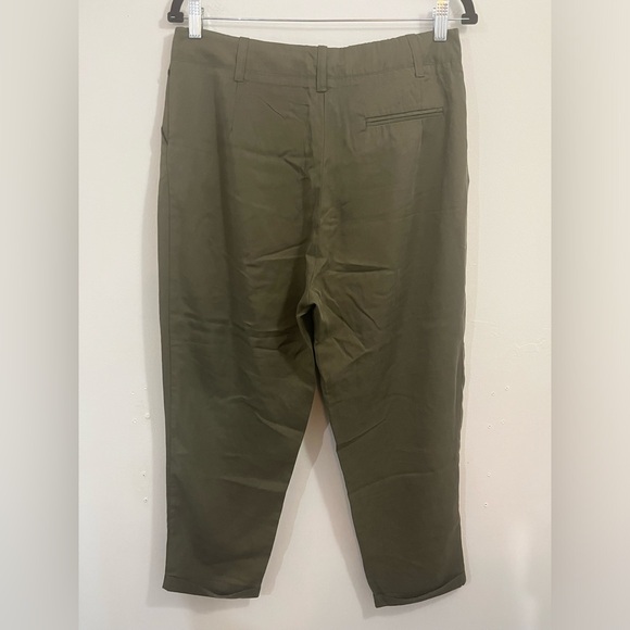 NWOT Dex Olive Army Green Crop Capri Pants MEDIUM Loose Fit - Picture 5 of 8